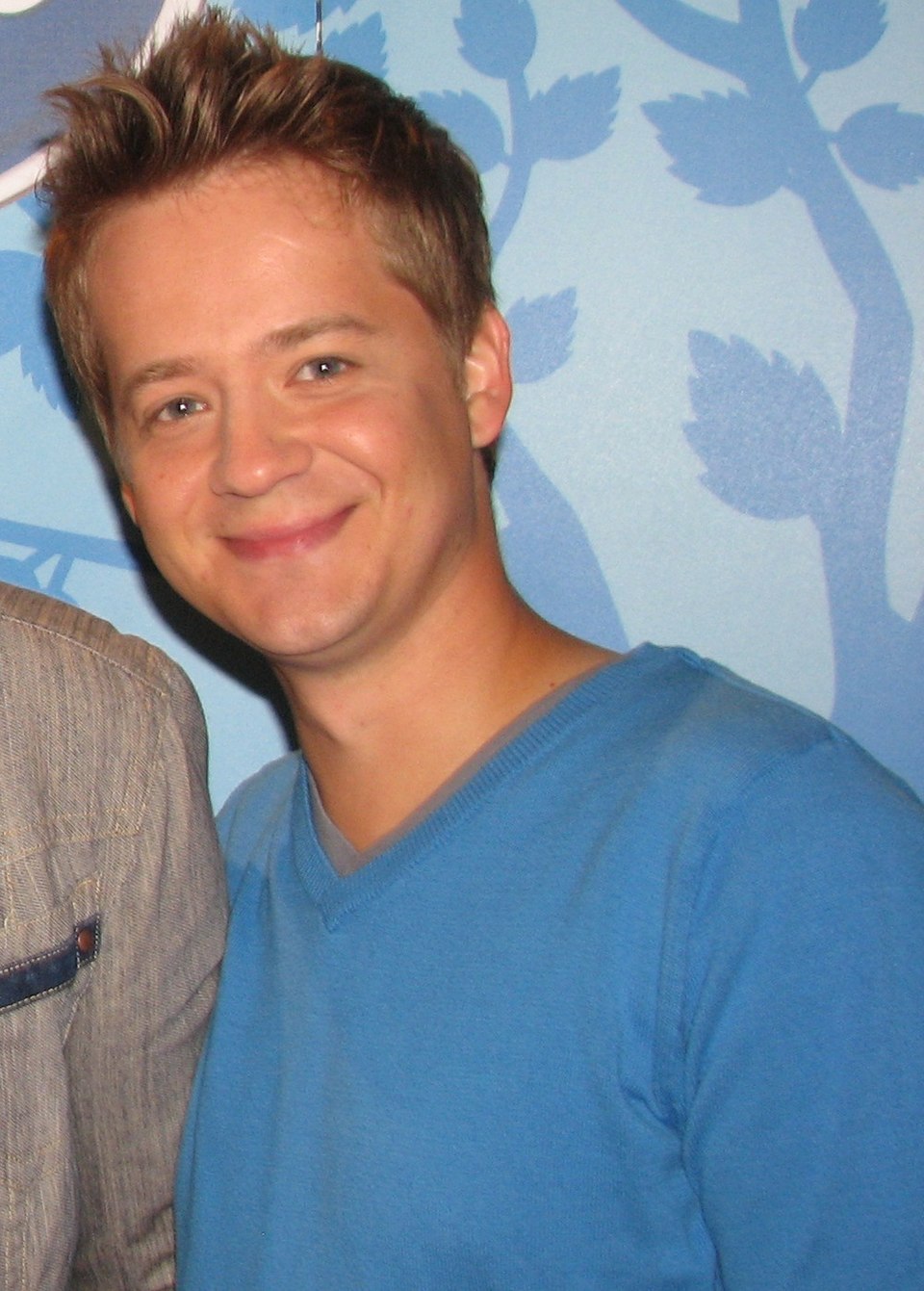 Jason Earles' Net Worth, Career Milestones, and Family Life